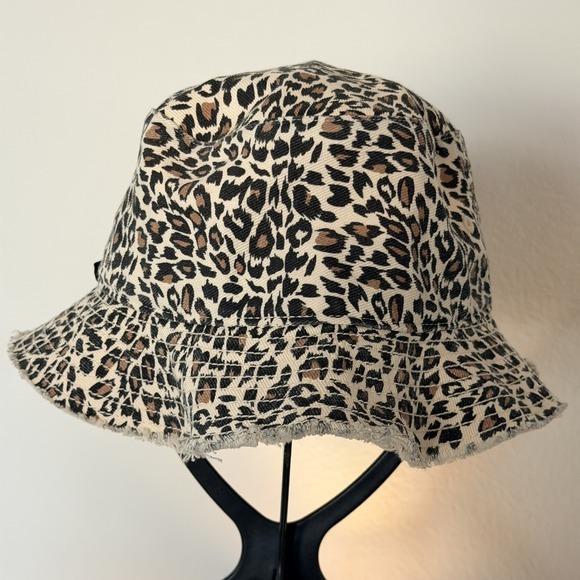 AUBURN TIGERS 47 WOMENS BUCKET HAT NWOT LEOPARD PRINT CAP ANIMAL $42 NCAA - Picture 4 of 6